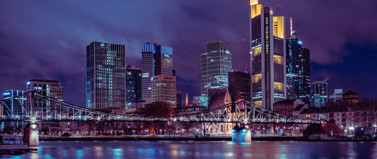 Exklusive Luxushotels für ein romantisches Sugardaddy-Rendezvous in Frankfurt am Main